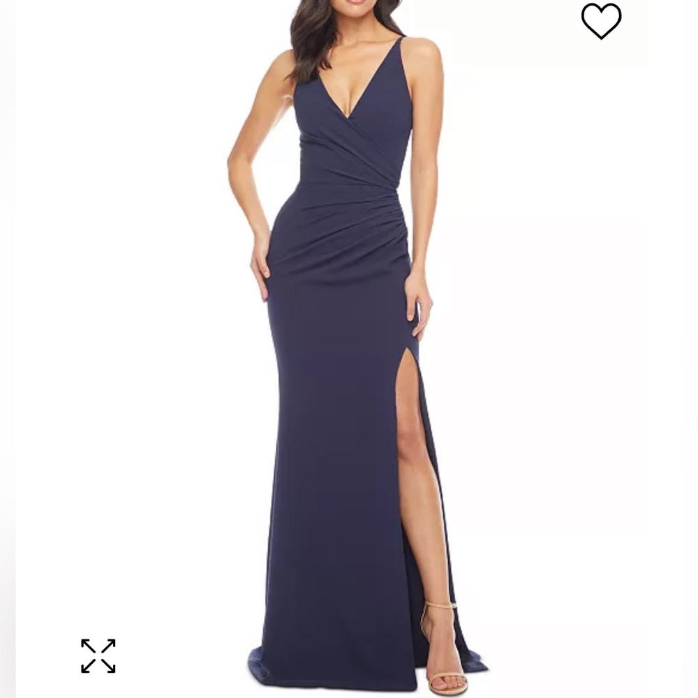 DRESS THE POPULATION
Women's Jordan V-Neck Asymmetrical Ruched Bodycon Maxi Dres